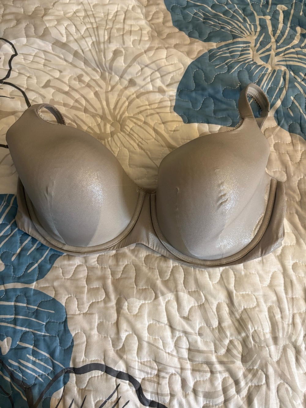 Victoria's Secret Smooth Silver T-Shirt Bra